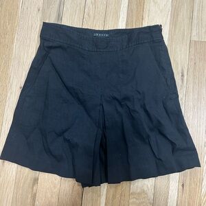 Theory black high waisted linen shorts